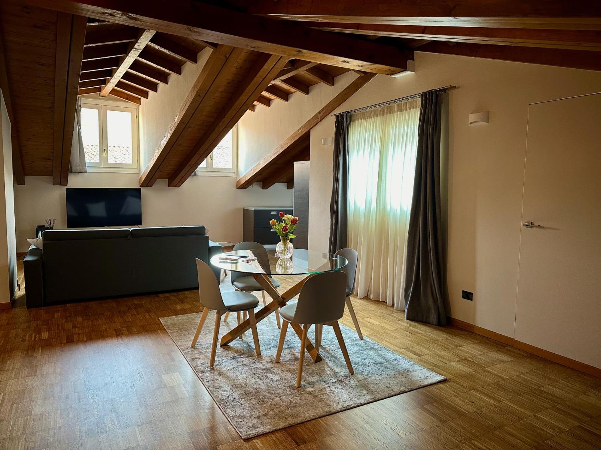 Magic Place Bergamo! Relax Apartment With Terrace In The Heart Of The City المظهر الخارجي الصورة
